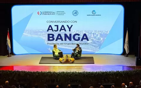 Ajay Banga, en el conversatorio del Banco Central del Paraguay.