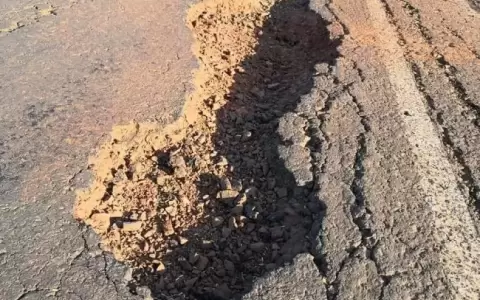 Baches sobre ruta.