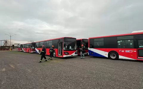 Unos 30  buses el�ctricos fueron donados por Taiw�n a Paraguay.