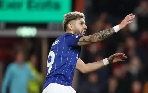 La jugada viral de Julio Enciso en la victoria de Ipswich