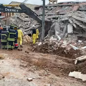 Derrumbe de edificio: sigue la b�squeda del segundo cuerpo
