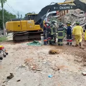 Derrumbe de edificio en construcci�n deja como saldo dos muertos