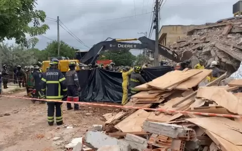 Derrumbe de edificio en construcci�n en Encarnaci�n.