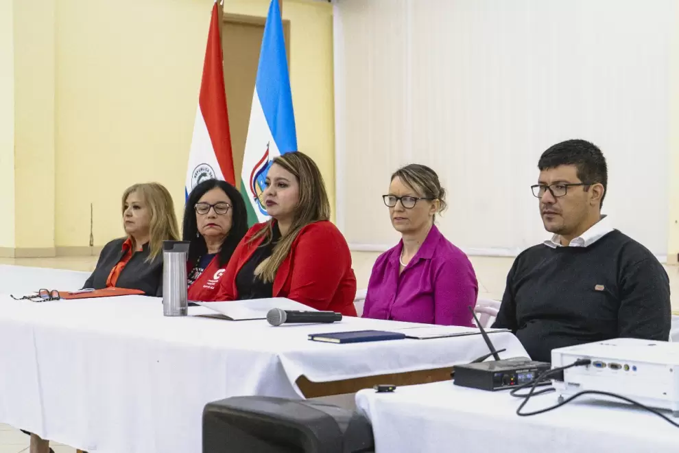 Lanzan campan "Hay campa�a peligrosa" en Boquer�n.