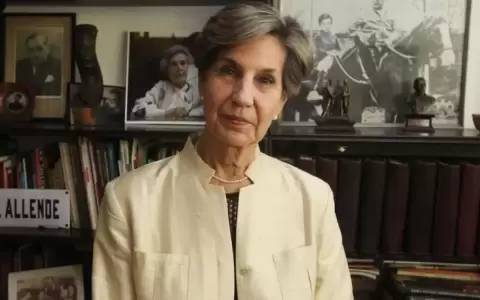 Isabel Allende.