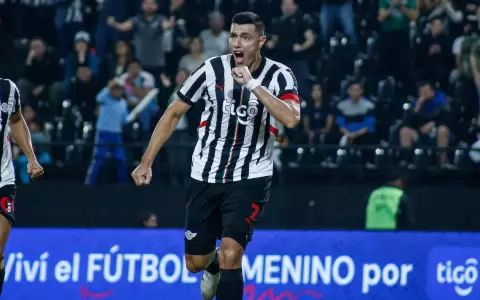 Que pase el siguiente: Libertad relega a Cerro Porte�o de la lucha por el t�tulo