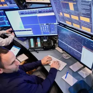 Lunes negro en las bolsas por temor a una recesi�n global