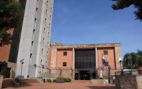 De acuerdo con el criterio del juez, no tiene argumentos para enviar a la c�rcel al docente.