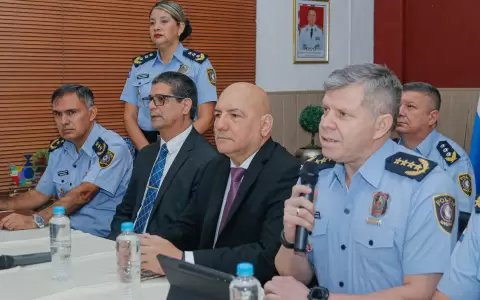 La Polic�a Nacional dispuso medidas para mejorar servicios a los usuarios
