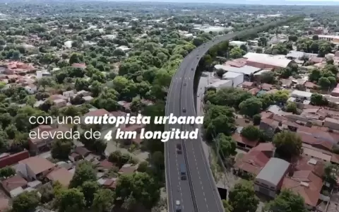 Autopista elevada que anunci� el gobierno con un video.