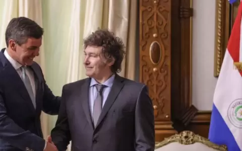 Santiago Pe�a y Javier Milei.