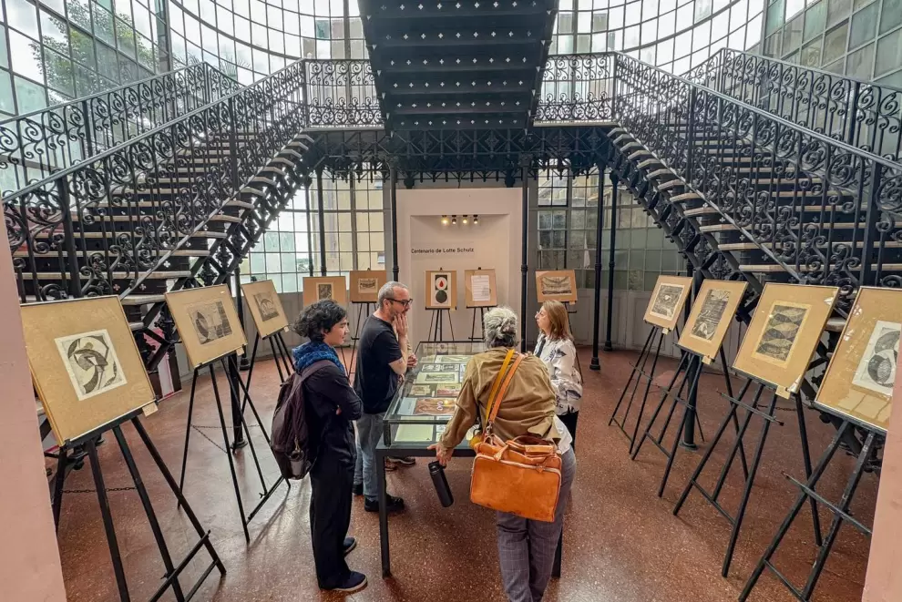 Muestra homenaje a Lotte Schulz.