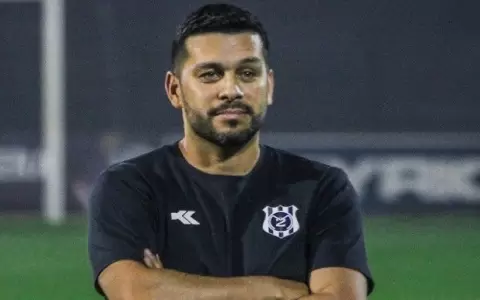 Felipe Gim�nez dej� la direcci�n t�cnica de Sportivo 2 de Mayo