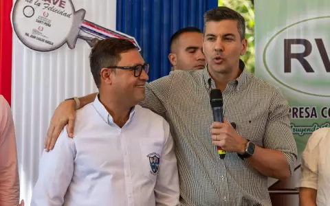 Santiago Pe�a durante acto de gobierno.