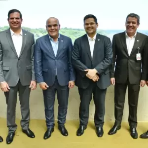 Abogan por un acuerdo justo con el Brasil en Itaip�