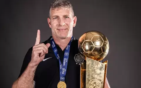 Mart�n Palermo y su sentido mensaje de despedida: "�Hasta la pr�xima!"