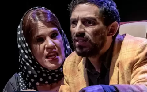 Puesta en escena de "Secuestrados en el galp�n". El Camar�n Teatro.