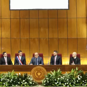 Crece distanciamiento entre Pe�a y legisladores oficialistas