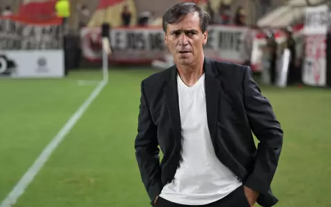 Fabi�n Bustos ya comunic� su decisi�n de ir a Olimpia: el monto de su cl�usula de salida