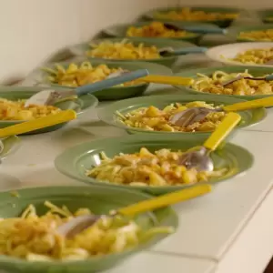 MEC dice que hambre cero podr�a operar durante las "Escuelas Abiertas" en verano