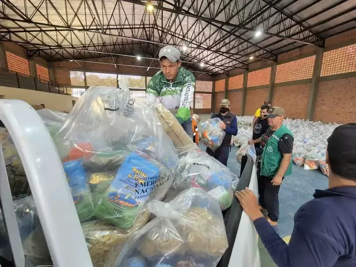 El Gobierno sigue con los env�os de alimentos para el Chaco.