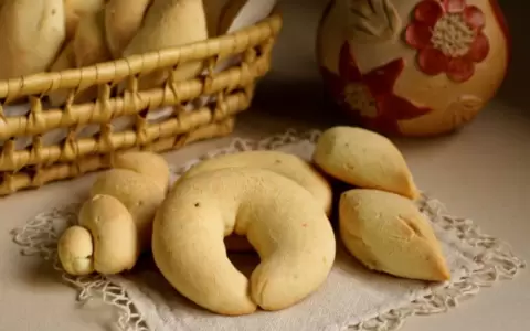 Tradicional chipa de Semana Santa.