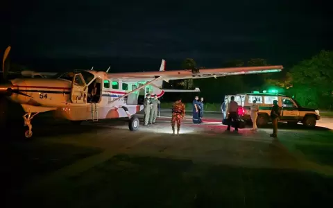 El traslado lo realiz� la Fuerza A�rea hasta la capital del pa�s, al Hospital Central Policial Rigoberto Caballero.