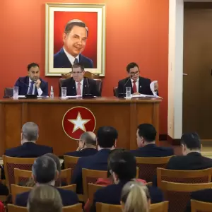 Fiscalía pide desestimar denuncia contra Horacio Cartes