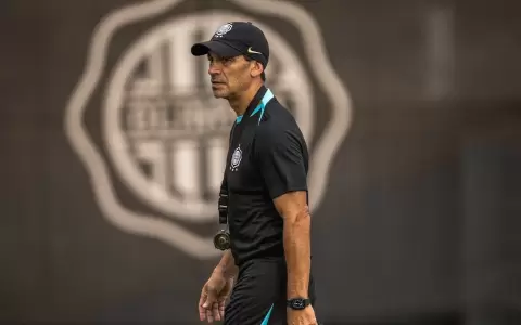 Olimpia: Fabi�n Bustos deja fuera a Luis Abreu y prepara a Dar�o Benedetto como titular