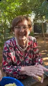 Graciela Mart�nez, cocinera, escritora e investigadora paraguaya.