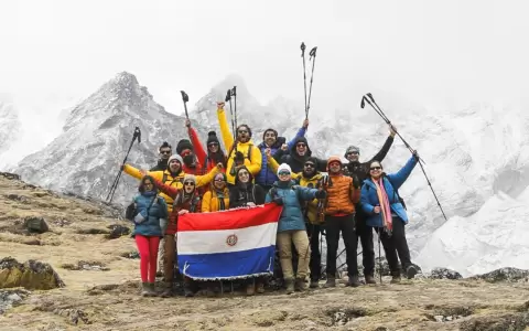 Paraguayos en el monte Everest.