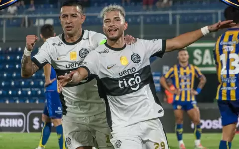 Un mejorado Olimpia celebra su S�bado de Gloria con un triunfo ante Luque�o en el debut de Bustos