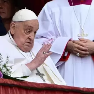 El papa Francisco particip� de la misa de Pascuas en el Vaticano: "La paz no es posible sin libertad religiosa"