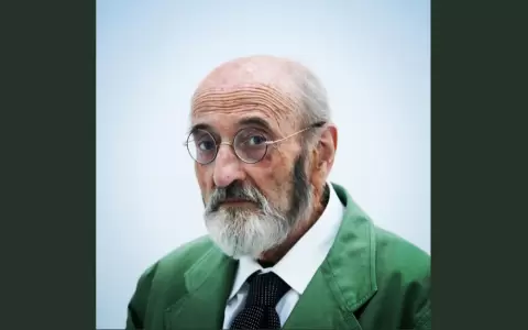 �lvaro Pombo.