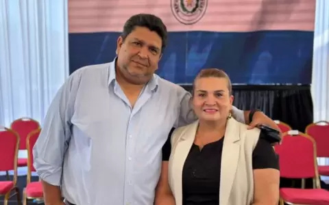 Marcelo Salinas, diputado por Central, y Carolina Aranda, intendenta de Mariano Roque Alonso.