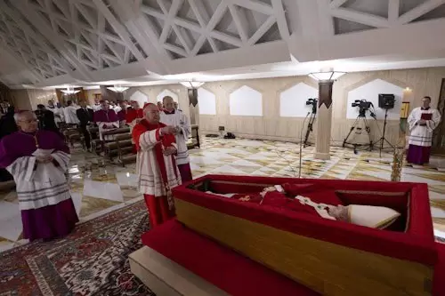 F�retro del Santo Padre en Santa Marta. Foto: El Vaticano