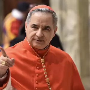 Qui�n es �ngelo Becciu: el pol�mico cardenal vetado por Francisco que insiste en participar del c�nclave