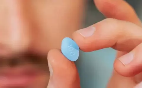 Preocupa que muchos menores de 40 a�os recurren a estas pastillas "por si acaso".