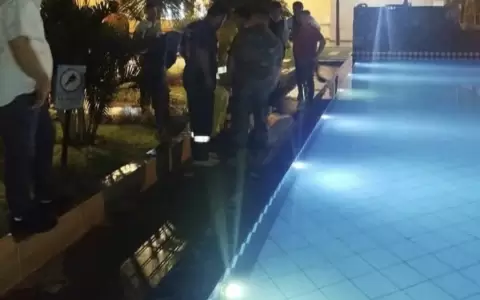 Piscina del hotel.