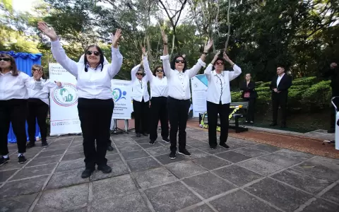 Festejo por D�a del Adulto Mayor.