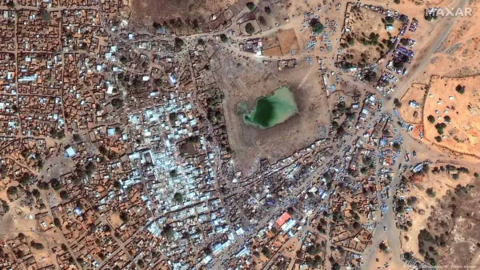 Vista a�rea del campo de refugiados de Zamzam en Darfur, una regi�n de Sud�n. Imagen: Maxar Technologies/AP/picture alliance