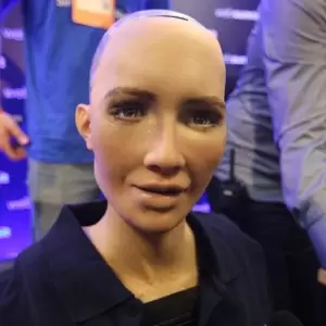 Primera vez en la región: robot humanoide Sophia dará conferencia en Paraguay