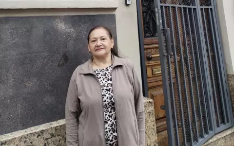La profesora Beatriz N��ez, en situaci�n de jubilada.