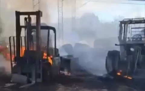 Incendio en dep�sito de La Provenza.