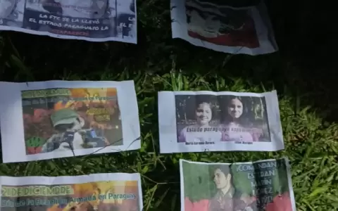 En el lugar se hallaron panfletos con logotipos del EPP.