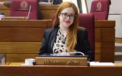 Alexandra Zena, diputada por Cruzada Nacional.