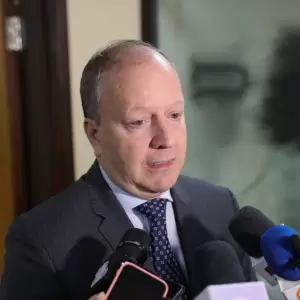 Ministro de Econom�a respalda rol de Petropar como freno ante abusos del sector privado