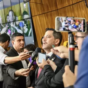 Latorre evita pronunciarse sobre caso de madre de diputada Alexandra Zena