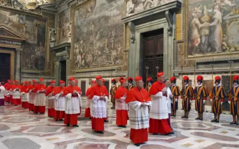 C�nclave de cardenales.
