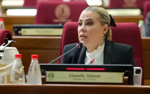 Lizarella Valiente.